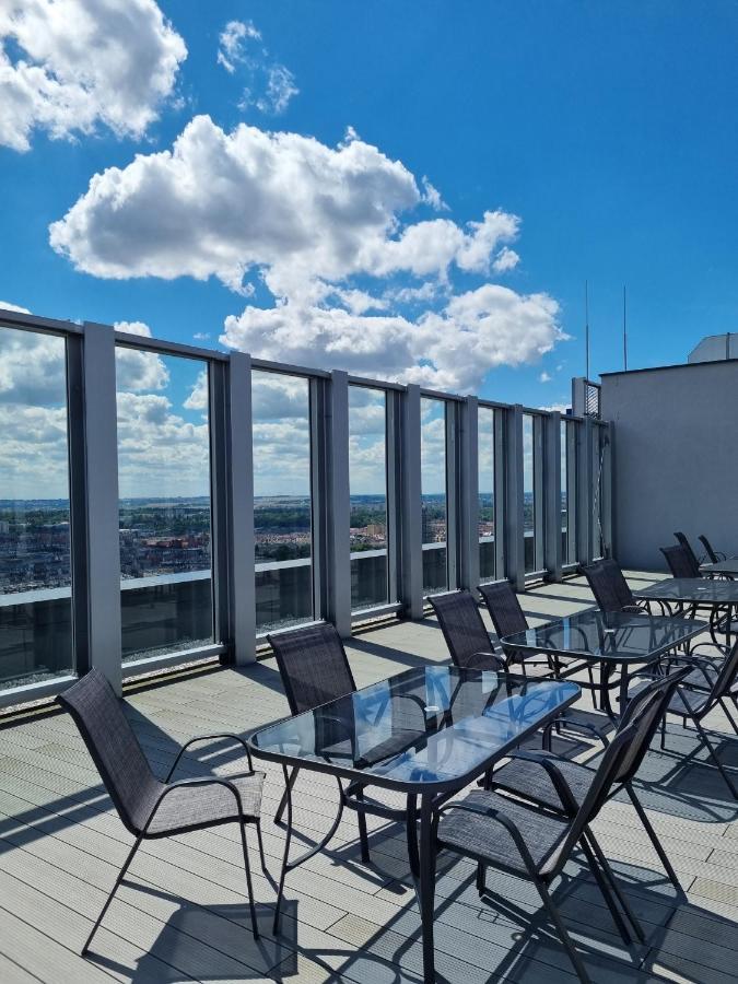 Jbhotels Apartament Comfort Hanza Tower Щецин Экстерьер фото